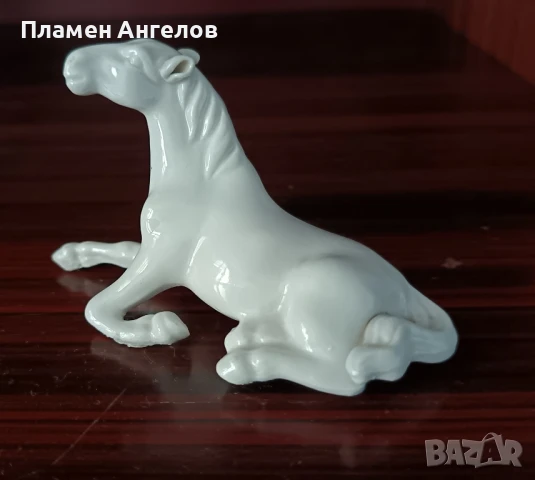 Порцеланова фигурка, статуетка. 