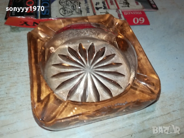 КРАСИВ СТЪКЛЕН ПЕПЕЛНИК 0709251645