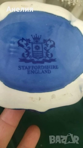 Ваза амфора England Staffordshire , снимка 3 - Вази - 51180113