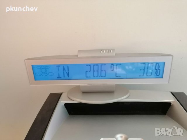 LCD часовник с голям дисплей