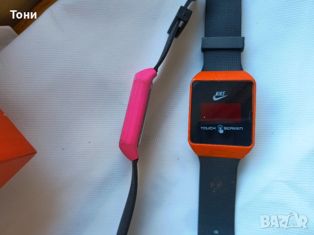 Часовник Nike, снимка 8 - Смарт часовници - 43758249