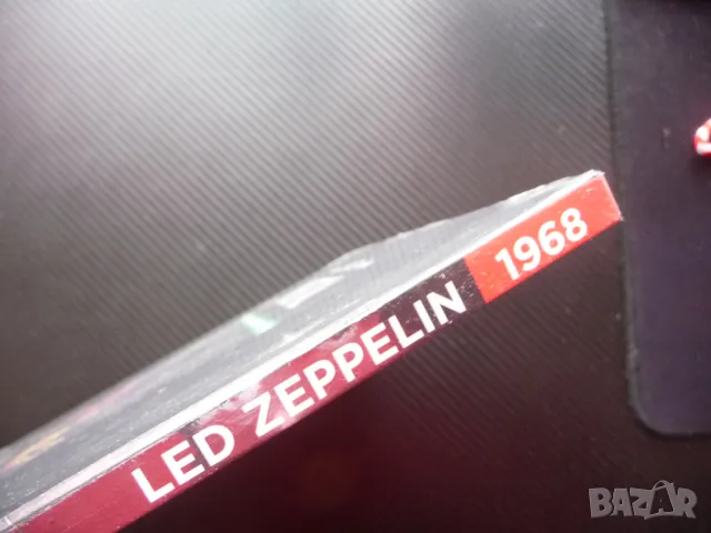 Led Zeppelin Planet Metal Лед Цепелин хард рок книга история, снимка 2 - Други - 49759486