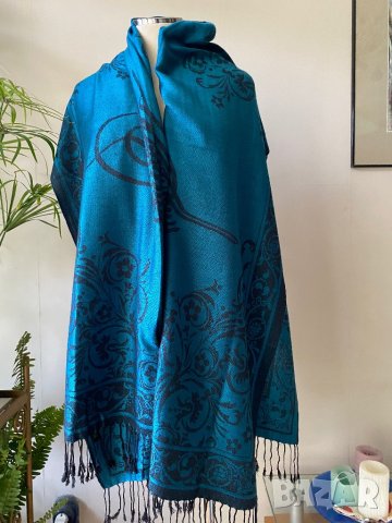 Маслено Зелен шал от 100 % пашмина, снимка 4 - Шалове - 43592477