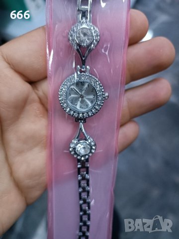 часовник , снимка 2 - Дамски - 43482252