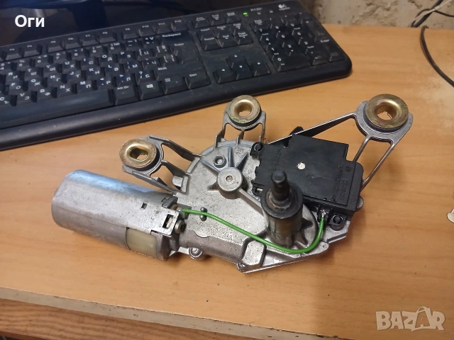 Моторче задна чистачка за Фолксваген Голф 4 1J6 955 711 C