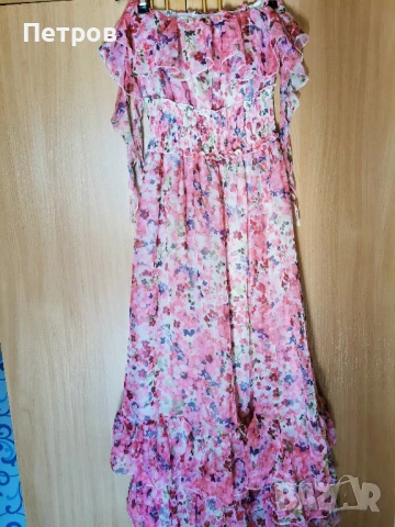 Рокля дълга в розово.С волани.Феерия от красота.Размер М.Впечатляваща.