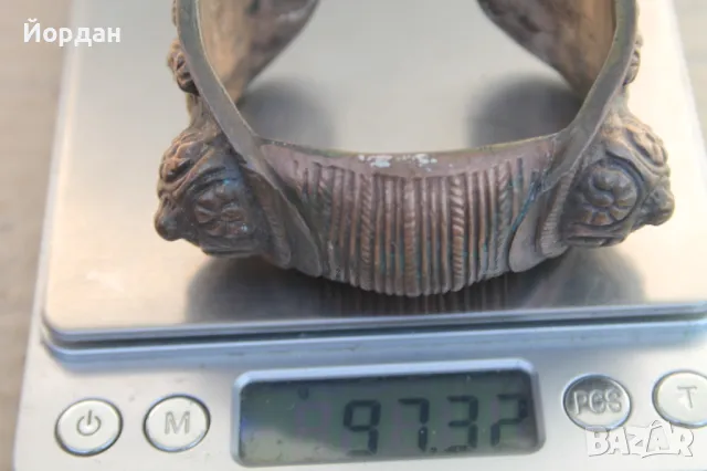 Възрожденска сребърна гривна рогатка, снимка 12 - Антикварни и старинни предмети - 49131319