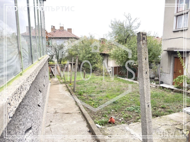 Обзаведен първи етаж от къща със собствен вход в гр. Дряново, обл. Габрово., снимка 11 - Етаж от къща - 52060156