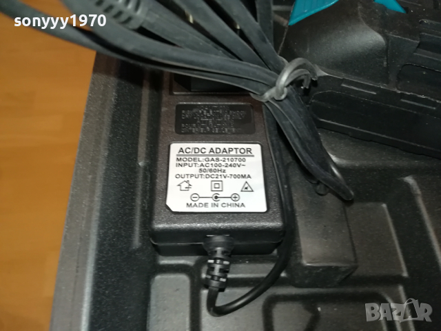 КУФАР С РЕЗАЧКА ЗА ДЪРВА С ЗАРЯДНО И 2БАТ 2503240716, снимка 10 - Градинска техника - 44930788