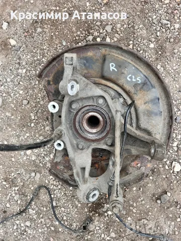 Шенкел главина задна десен  за Мерцедес CLS. W219., снимка 2 - Части - 49547270
