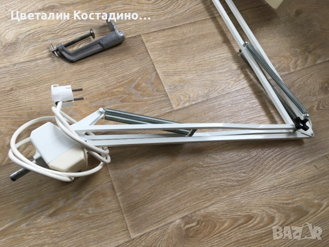шведска , разтегателна работна лампа, снимка 3 - Настолни лампи - 52903079