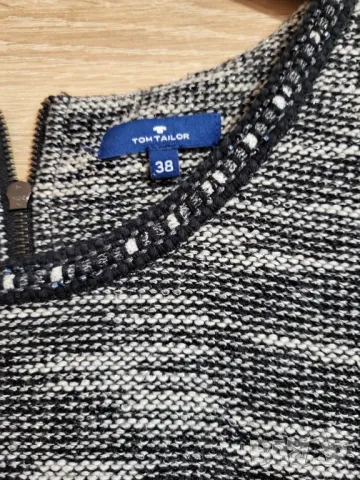 Рокля с лъскавина, снимка 5 - Рокли - 49957752