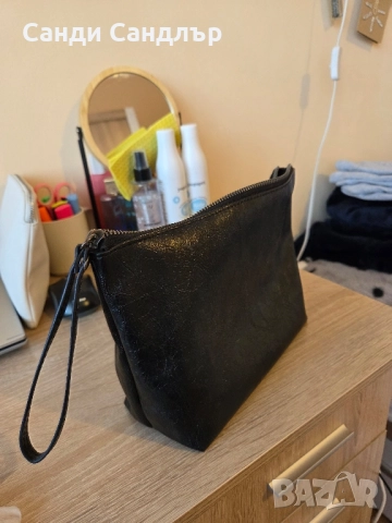 Дамски кожен несесер , снимка 2 - Чанти - 52261276