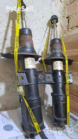 Предни амортисьори Volvo s60, снимка 2 - Части - 48090785
