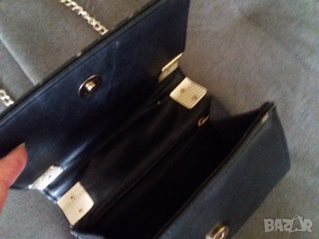 Дамска малка черна чантичка с дълъг синджир, снимка 3 - Чанти - 33281132