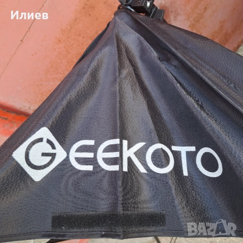 Комплект студийно осветление GEEKOTO, 2 светлини със статив и софтбокс, снимка 5 - Чанти, стативи, аксесоари - 51439078