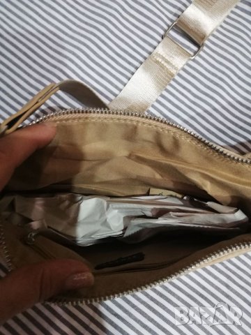 Дамска чанта през рамо, снимка 5 - Чанти - 38078996