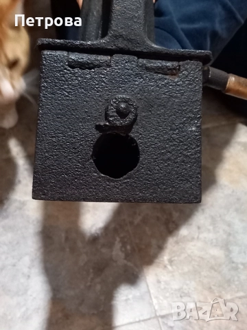 Стара ютия с комин, снимка 4 - Антикварни и старинни предмети - 52617759