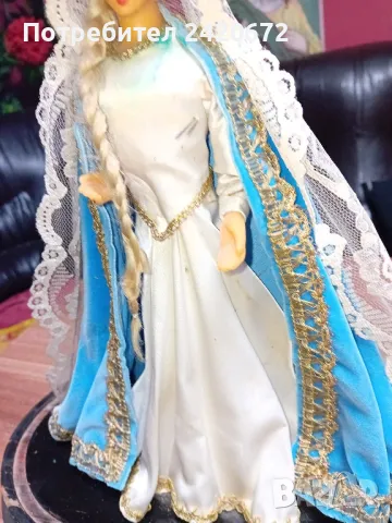 колекционерска  кукла на поставка, снимка 3 - Декорация за дома - 48557320