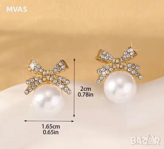Нови коледни обеци топки перли и златиста панделка, снимка 3 - Обеци - 52777316