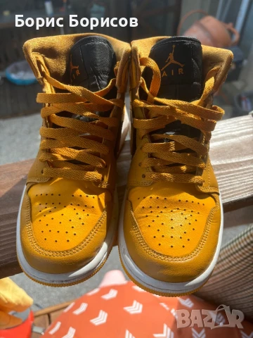 Nike Air Jordan 1 Mid Chutney Sneakers Shoes BQ6472-700 Women's Size 6,5, снимка 2 - Маратонки - 50686657