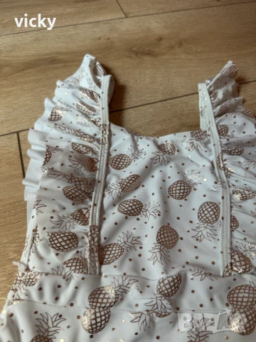 Лот детски бански, размер 98-100см , снимка 4 - Детско бельо и бански  - 50704092