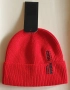 Червена зимна шапка с надпис, снимка 1