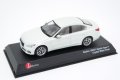 Nissan Skyline 350GT Hybrid V37 - мащаб 1:43 на J-Collection модела е нов в PVC дисплей-кейс, снимка 1 - Колекции - 27648934