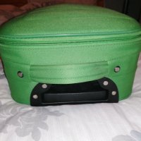 Малък куфар за ръчен багаж. , снимка 5 - Куфари - 28077638