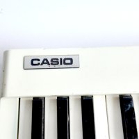 Casio Casiotone M-10 (1980) - ретро рядка преносима клавиатура, снимка 4 - Синтезатори - 40620719