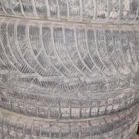 Зимни гуми Michelin 245/40 18", снимка 4 - Гуми и джанти - 38043423