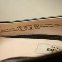 Класически дамски Обувки черни официални Clarks номер 38, снимка 3 - Дамски обувки на ток - 32317901