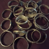 Стари сачанени пръстени, снимка 2 - Антикварни и старинни предмети - 43244044