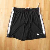 nike dry sqd shorts, снимка 3 - Спортни дрехи, екипи - 37176130