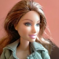 Колекционерска кукла Teresa Barbie Style Тереза Барби CFM78, снимка 5 - Колекции - 40619590