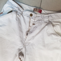 Продавам бял мъжки спортно елегантен панталон , снимка 3 - Панталони - 32819591