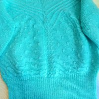 Ръчно плетен дамски пуловер подарък за рожден ден, снимка 2 - Блузи с дълъг ръкав и пуловери - 26543476