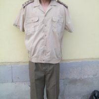 Лятна офицерска униформа, снимка 1 - Антикварни и старинни предмети - 44113745