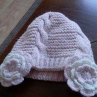 Зимна шапка, снимка 1 - Шапки, шалове и ръкавици - 27271992