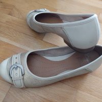 Балеринки Clarks номер 38.5 , снимка 1 - Дамски ежедневни обувки - 38006291