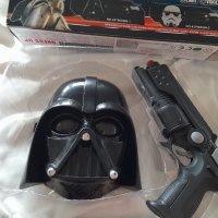 Комплект на STAR WARS,маска и оръжие с батерии , снимка 4 - Играчки за стая - 38704421