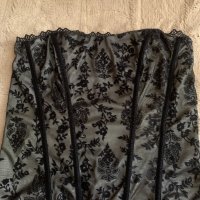 Страхотен черен корсет NEXT   тюл дантела с подплата флорален десен с дискретен брокат , снимка 2 - Корсети, бюстиета, топове - 36998557