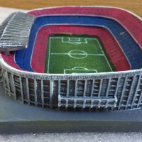 умален модел на стадиона на FC BARCELONA, снимка 3 - Антикварни и старинни предмети - 34991532