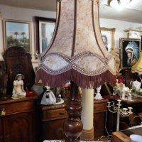 Настолна лампа-винтидж, снимка 1 - Настолни лампи - 44101370