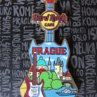 Оригинална метална значка Hard Rock Cafe Прага,чехия, снимка 1 - Други ценни предмети - 27598446