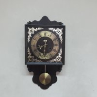 Стенен Часовник  Metron, снимка 1 - Антикварни и старинни предмети - 27018546