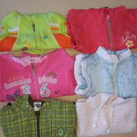 Детски суитчери, елечета и яке, различни размери , снимка 1 - Детски якета и елеци - 38247172