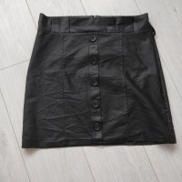Продавам къса кожена пола , снимка 1 - Поли - 39092093