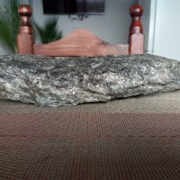 Продавам красив и интересен камък от недрата на Родопи планина.Район Мадан--2, снимка 1 - Колекции - 40225580