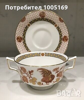 Английски костен порцелан на Wedgwood - Golden Cockerel, снимка 1